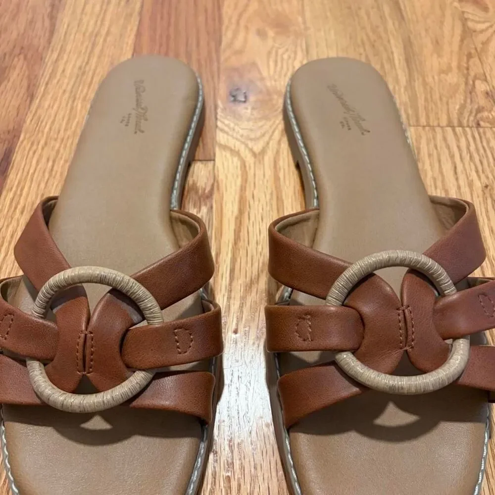 Universal-thread Women's Brown and Tan Sandals